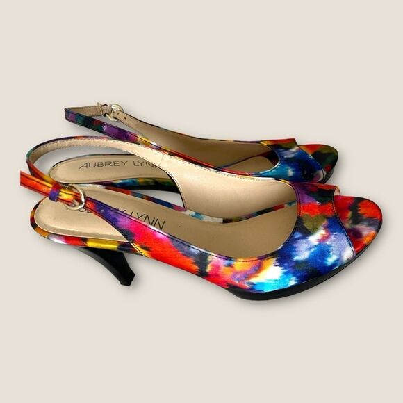 Multi color heels size 7 - Picture 4 of 7